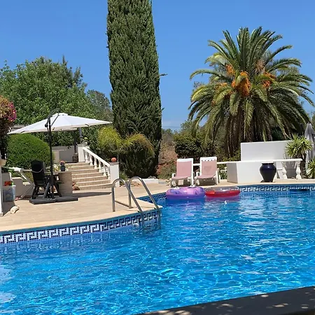 Prázdninový dům De La Casa Paraiso Avec, En Plus, Terrasse Privative Exterieure Semi Couverte Equipee D'un Salon D'un Coin Repas D'une Kitchenette, La Grande Piscine Et Les Jardins Sont Partages, A Proximite Des Plages De Fuseta Et De La Ria Formosa *
