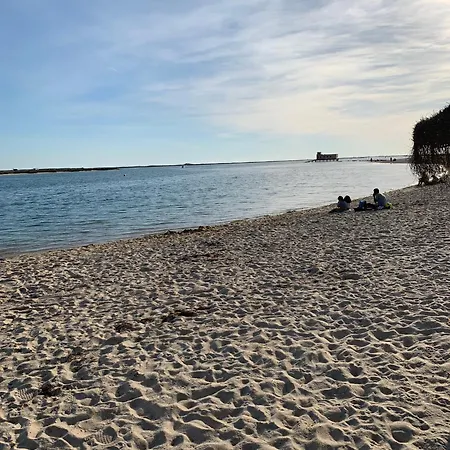 De La Casa Paraiso Avec, En Plus, Terrasse Privative Exterieure Semi Couverte Equipee D'un Salon D'un Coin Repas D'une Kitchenette, La Grande Piscine Et Les Jardins Sont Partages, A Proximite Des Plages De Fuseta Et De La Ria Formosa * Moncarapacho