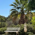 De La Casa Paraiso Avec, En Plus, Terrasse Privative Exterieure Semi Couverte Equipee D'un Salon D'un Coin Repas D'une Kitchenette, La Grande Piscine Et Les Jardins Sont Partages, A Proximite Des Plages De Fuseta Et De La Ria Formosa Casa vacanze Moncarapacho