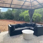 Casa vacanze De La Casa Paraiso Avec, En Plus, Terrasse Privative Exterieure Semi Couverte Equipee D'un Salon D'un Coin Repas D'une Kitchenette, La Grande Piscine Et Les Jardins Sont Partages, A Proximite Des Plages De Fuseta Et De La Ria Formosa Moncarapacho
