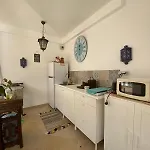 De La Casa Paraiso Avec, En Plus, Terrasse Privative Exterieure Semi Couverte Equipee D'un Salon D'un Coin Repas D'une Kitchenette, La Grande Piscine Et Les Jardins Sont Partages, A Proximite Des Plages De Fuseta Et De La Ria Formosa *