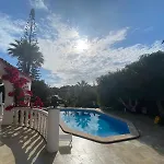 Casa vacanze De La Casa Paraiso Avec, En Plus, Terrasse Privative Exterieure Semi Couverte Equipee D'un Salon D'un Coin Repas D'une Kitchenette, La Grande Piscine Et Les Jardins Sont Partages, A Proximite Des Plages De Fuseta Et De La Ria Formosa Moncarapacho