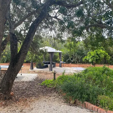 De La Casa Paraiso Avec, En Plus, Terrasse Privative Exterieure Semi Couverte Equipee D'un Salon D'un Coin Repas D'une Kitchenette, La Grande Piscine Et Les Jardins Sont Partages, A Proximite Des Plages De Fuseta Et De La Ria Formosa Vakantiehuis *